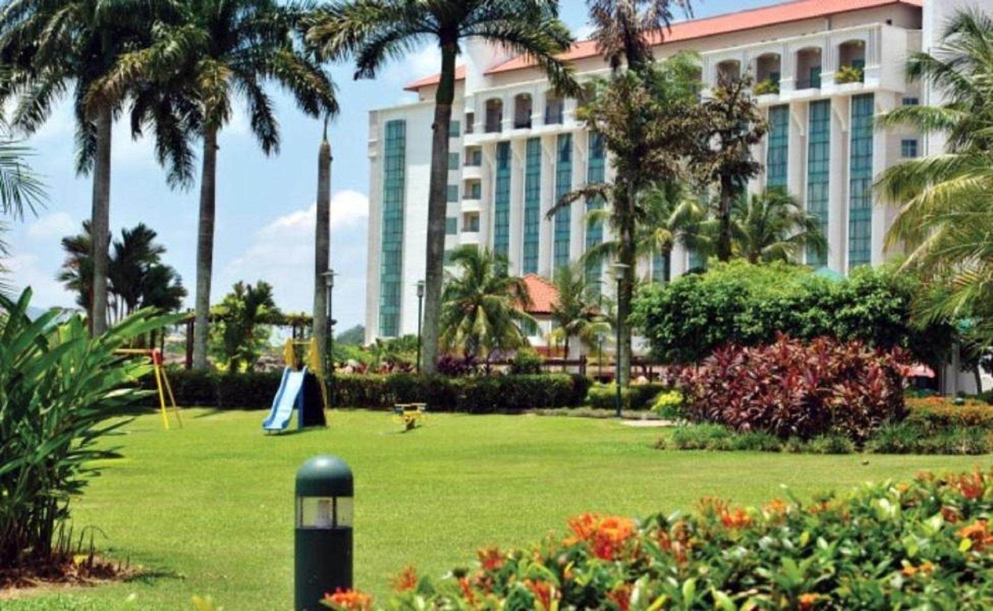 Nilai Springs Resort Hotel Exterior photo
