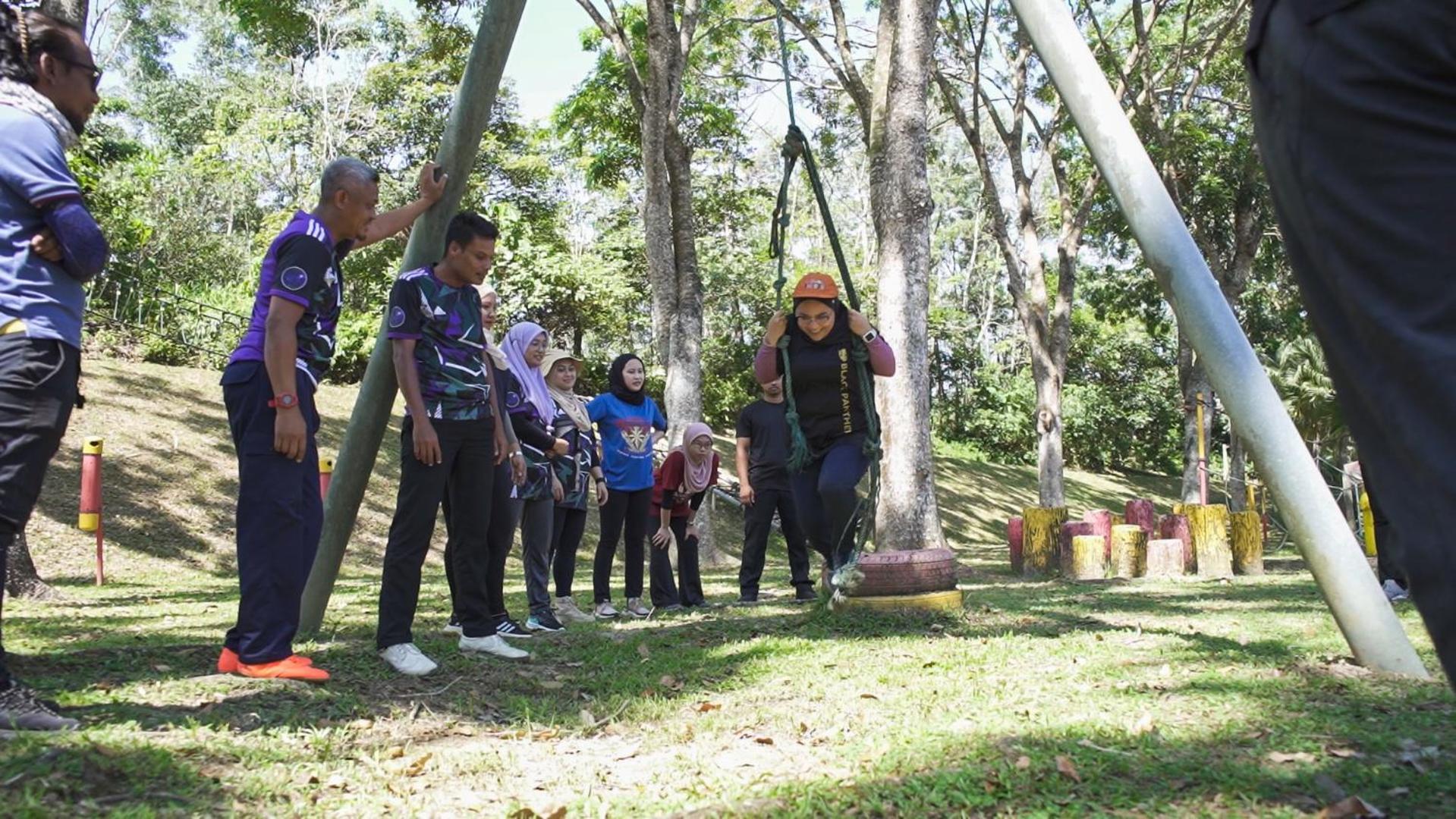 Nilai Springs Resort Hotel Exterior photo