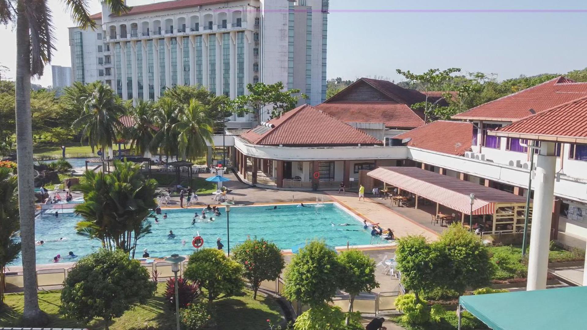 Nilai Springs Resort Hotel Exterior photo