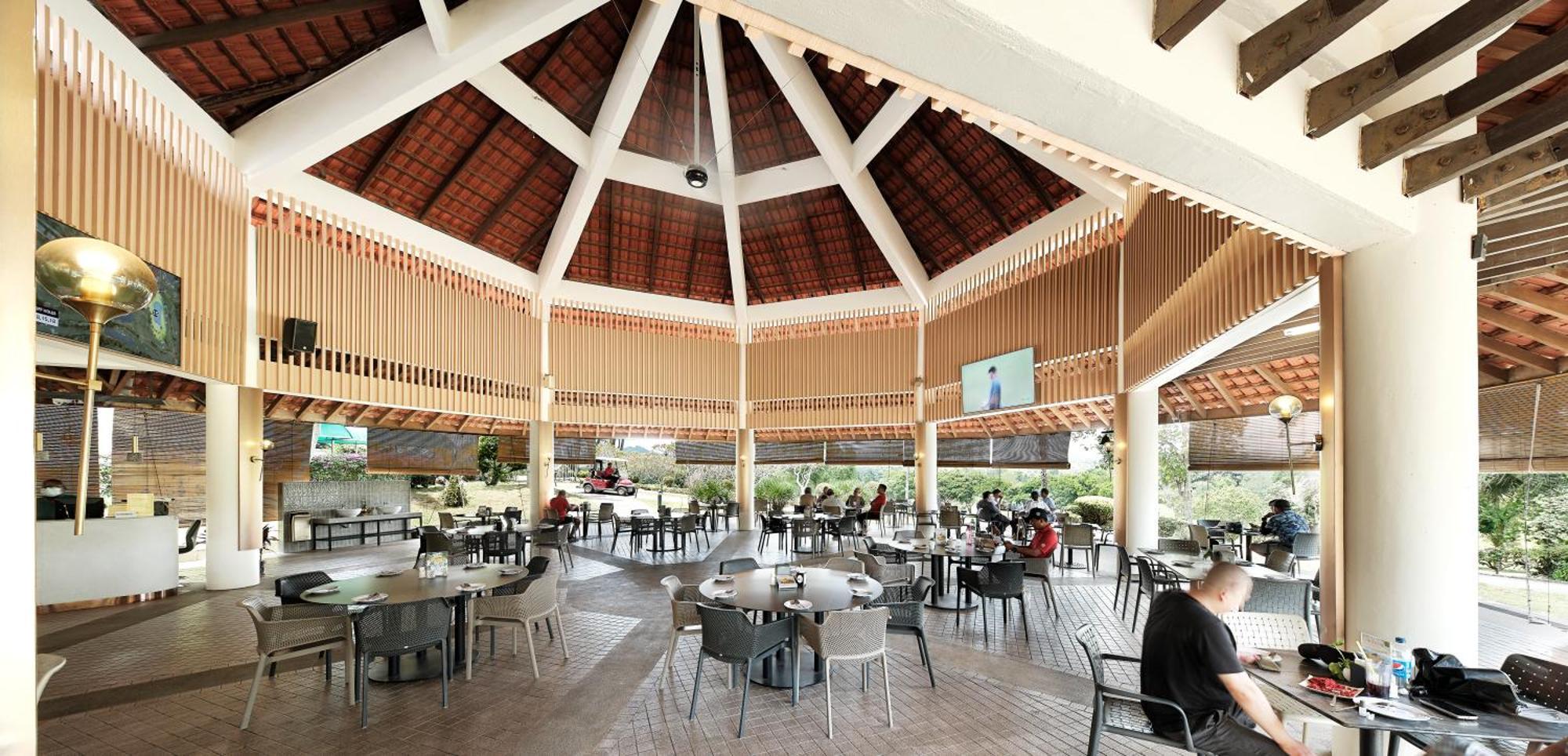 Nilai Springs Resort Hotel Exterior photo